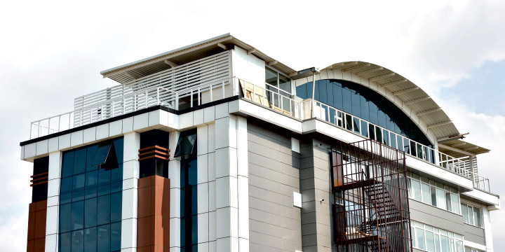 Engin Plaza-4 